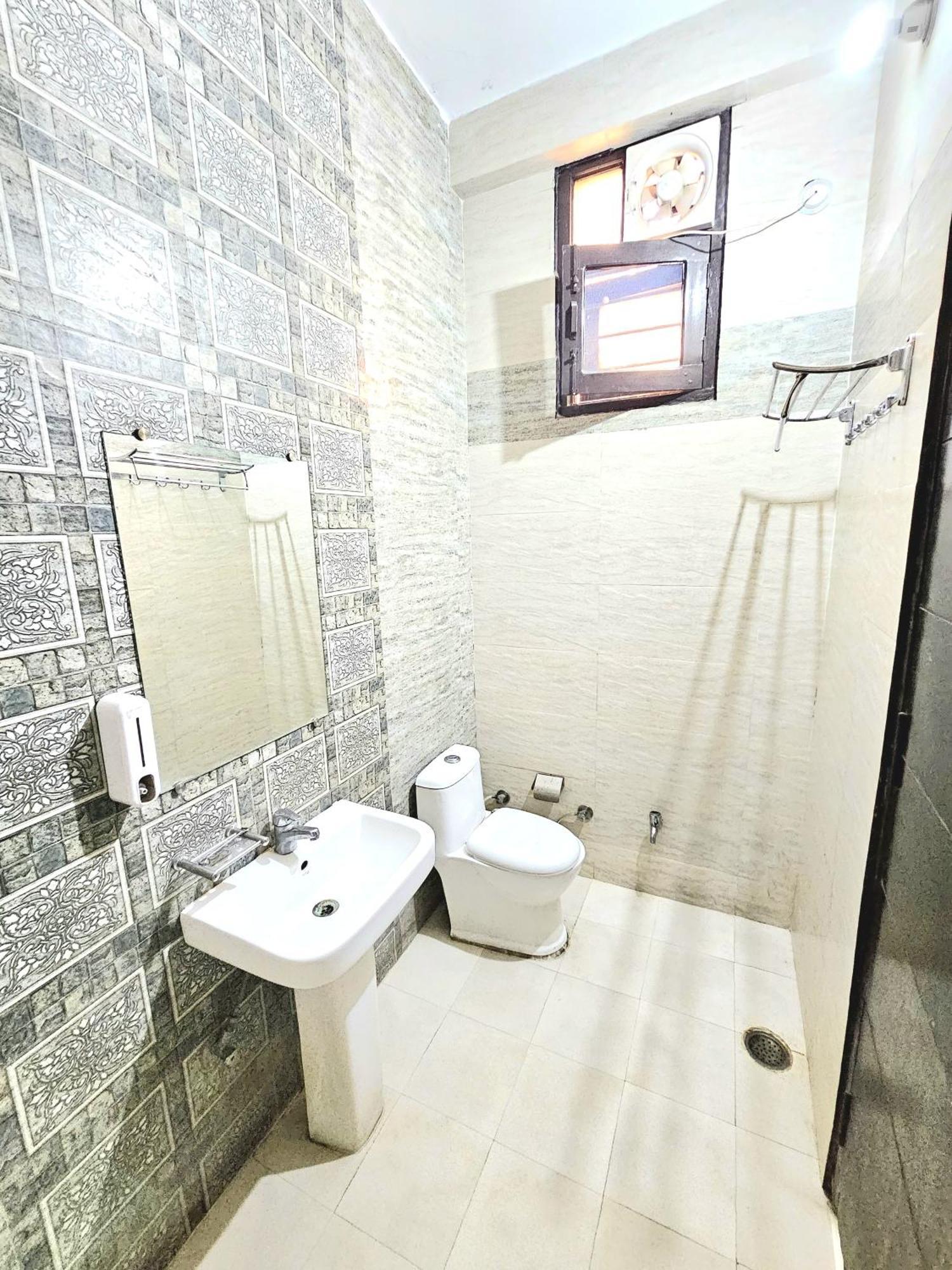 Hotel Kailash Residency Rishīkesh Esterno foto