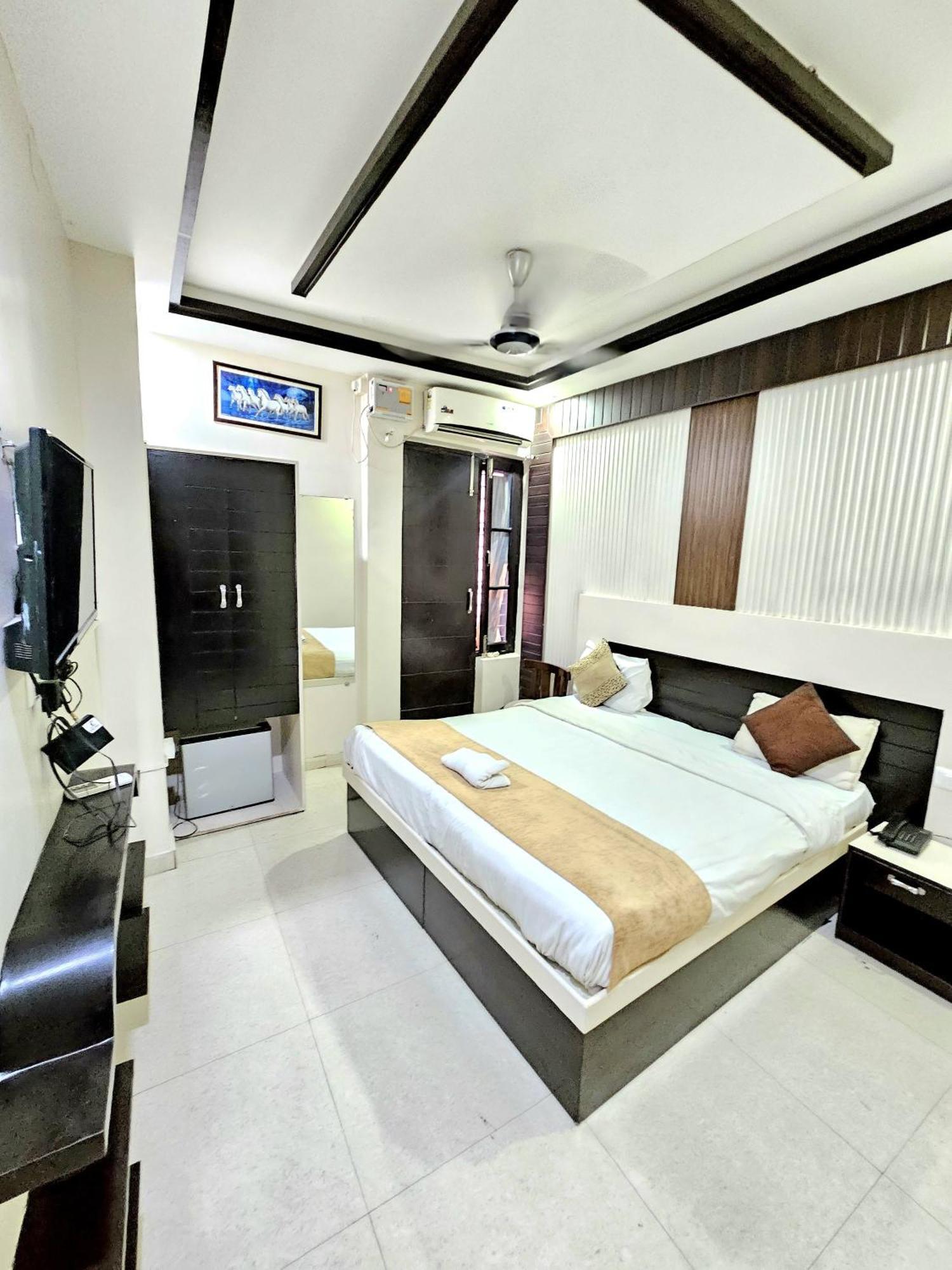 Hotel Kailash Residency Rishīkesh Esterno foto