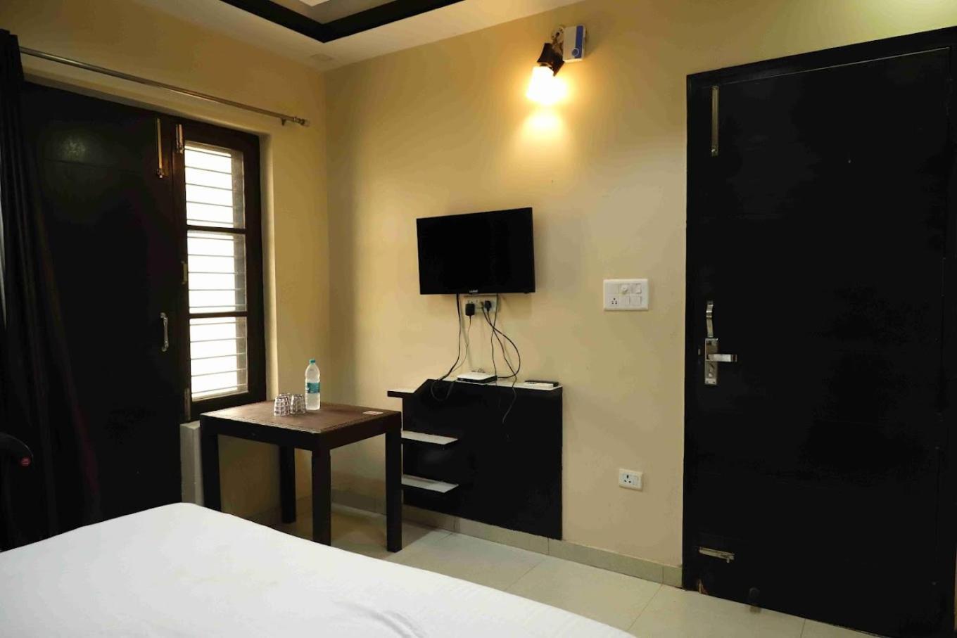 Hotel Kailash Residency Rishīkesh Esterno foto